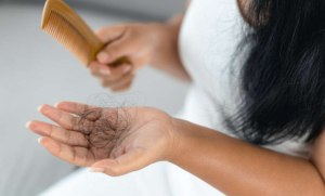 চুল পড়ার সমাধান - চুল পড়া রোধে ঘরোয়া টিপস জেনে নিন